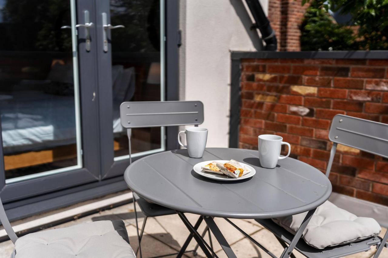 The Chorlton Apartment Manchester Bagian luar foto