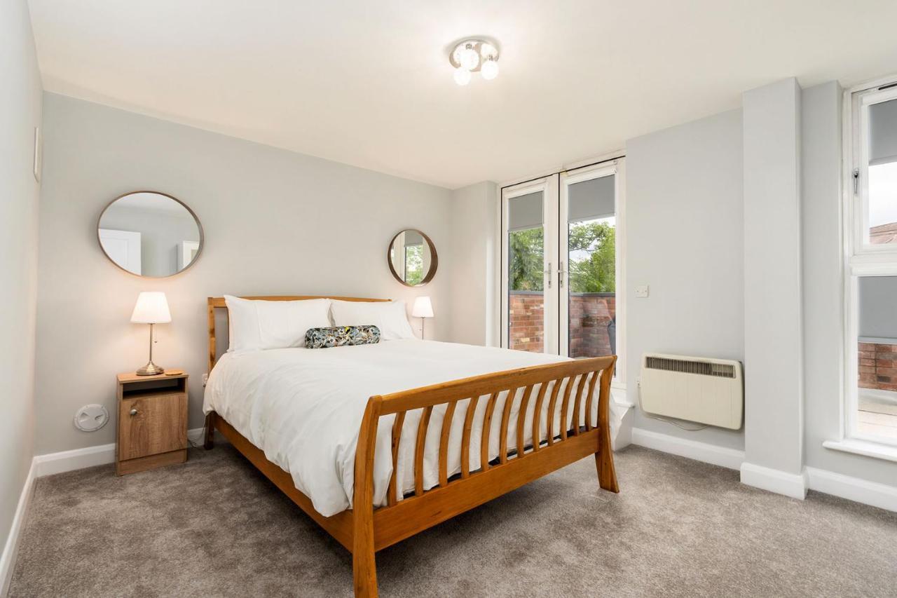 The Chorlton Apartment Manchester Bagian luar foto
