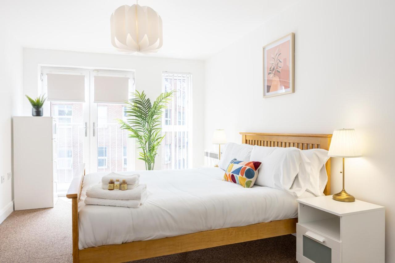 The Chorlton Apartment Manchester Bagian luar foto