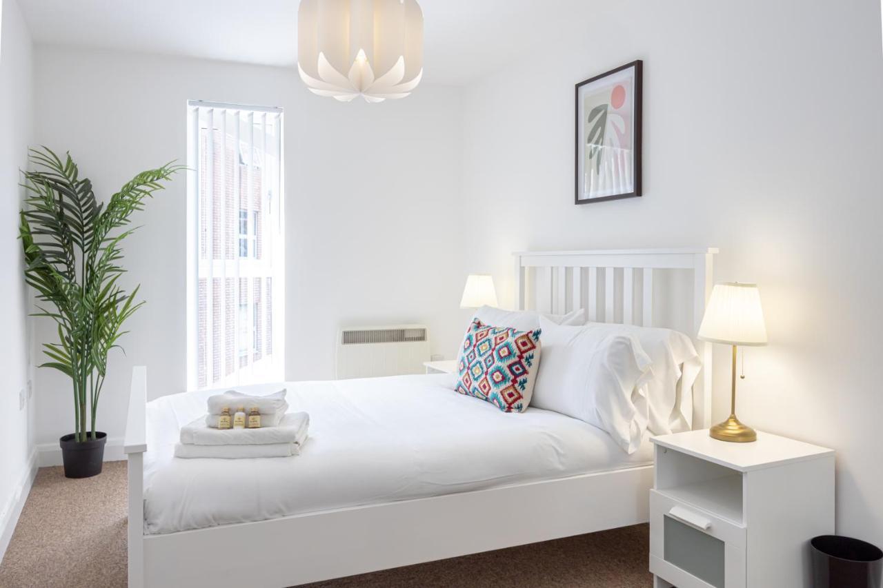 The Chorlton Apartment Manchester Bagian luar foto